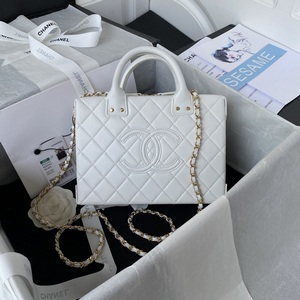 Chanel Handbags 1172